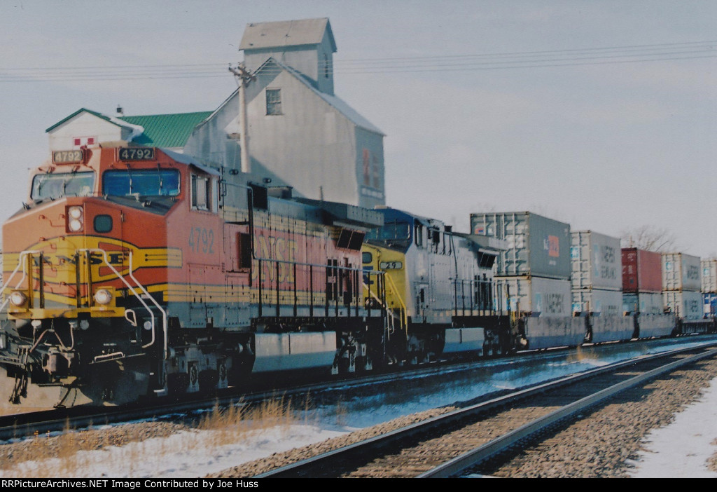 BNSF 4792 East